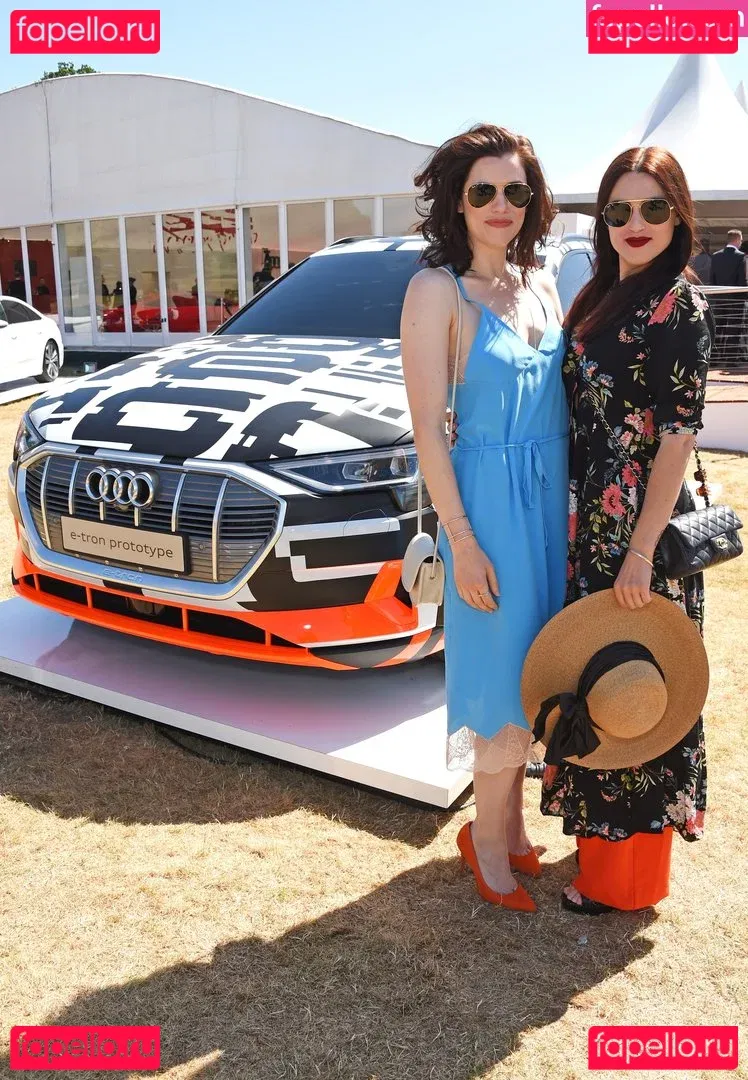 Katie McGrath Onlyfans Photo Gallery 