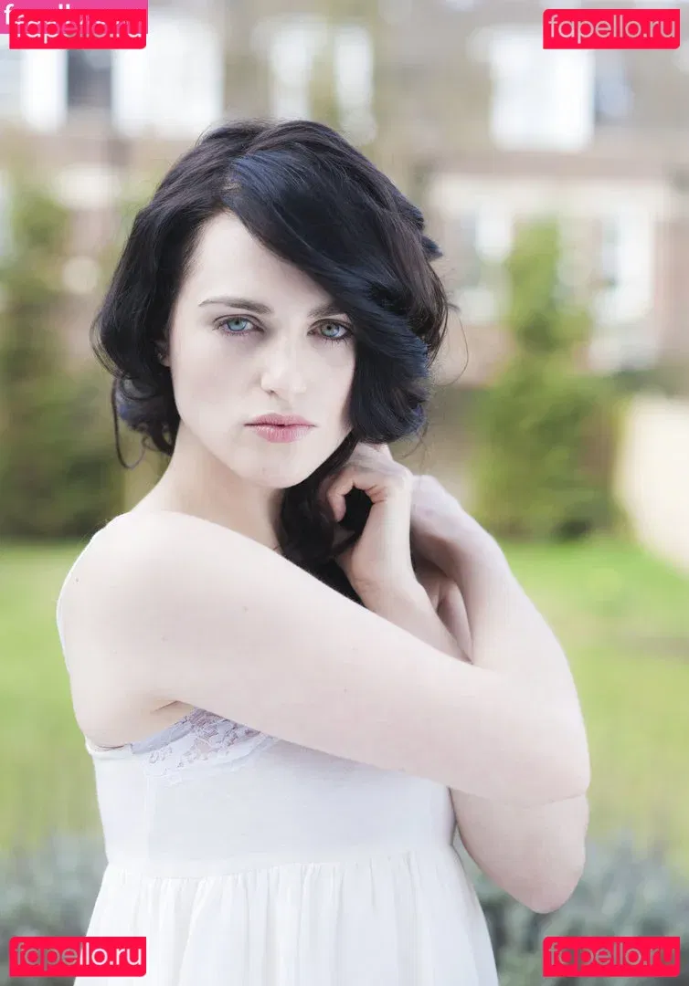 Katie McGrath Onlyfans Photo Gallery 