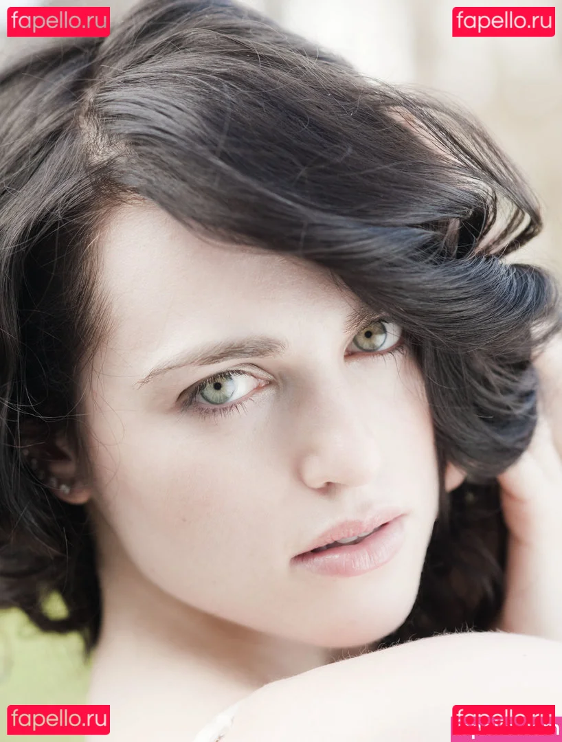 Katie McGrath Onlyfans Photo Gallery 