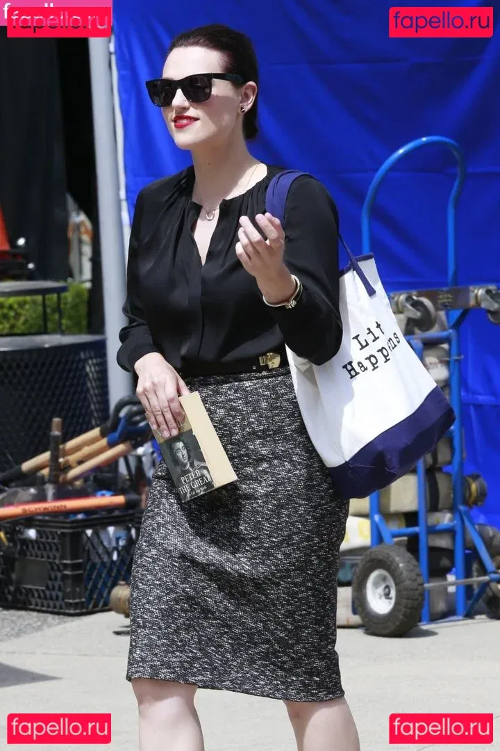 Katie McGrath Onlyfans Photo Gallery 