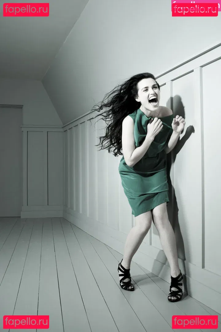 Katie McGrath Onlyfans Photo Gallery 