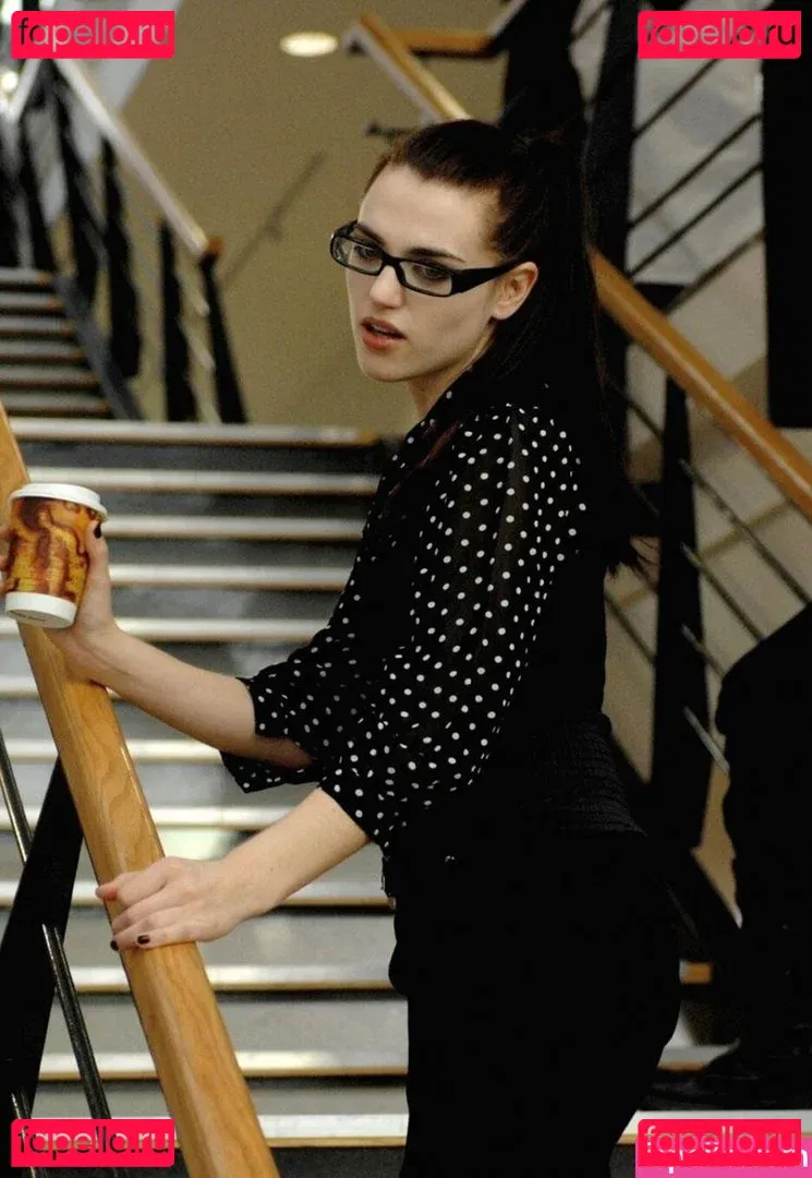 Katie McGrath Onlyfans Photo Gallery 