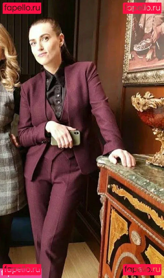 Katie McGrath Onlyfans Photo Gallery 