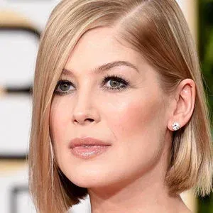 Rosamund Pike Onlyfans Photo Gallery 