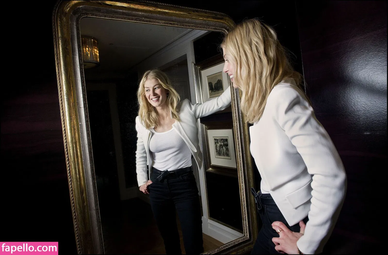 Rosamund Pike Onlyfans Photo Gallery 