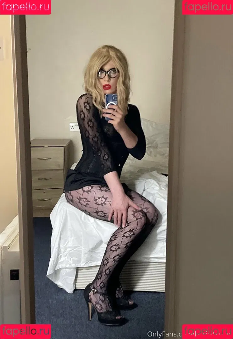backstaging Onlyfans Photo Gallery 