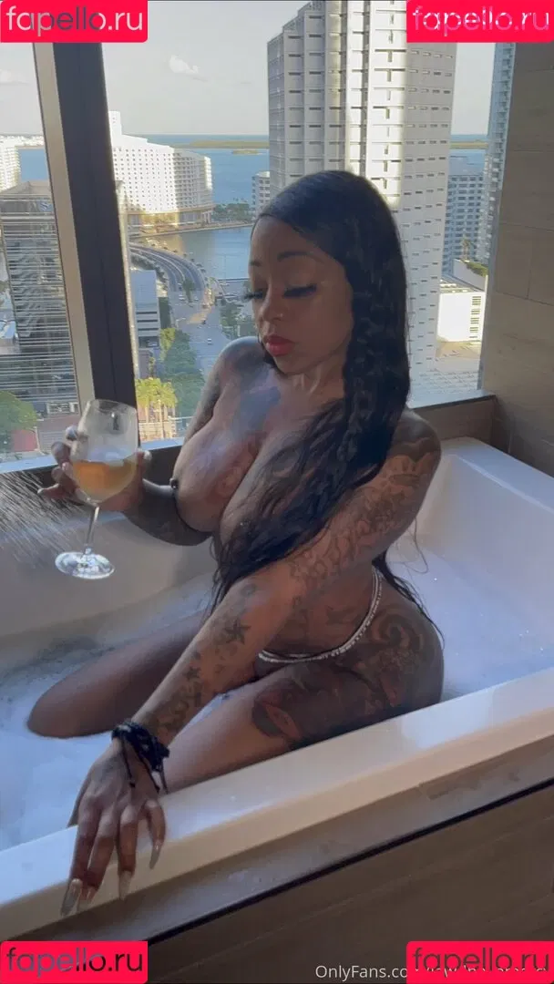 lawdhavemercy Onlyfans Photo Gallery 