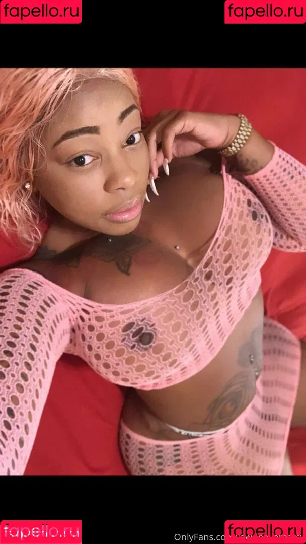 lawdhavemercy Onlyfans Photo Gallery 