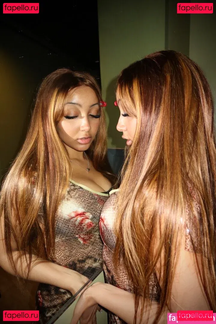 PinkPantheress Onlyfans Photo Gallery 