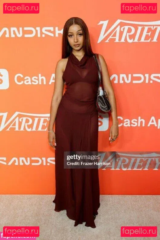 PinkPantheress Onlyfans Photo Gallery 