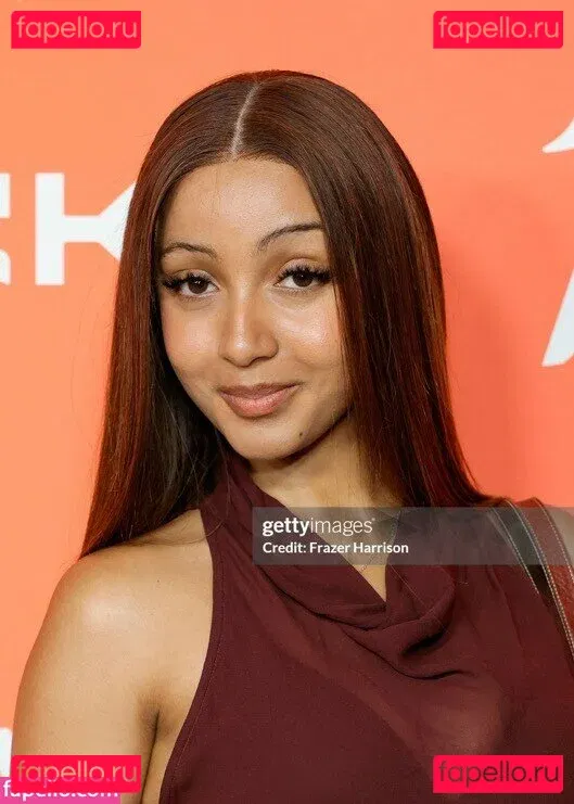 PinkPantheress Onlyfans Photo Gallery 