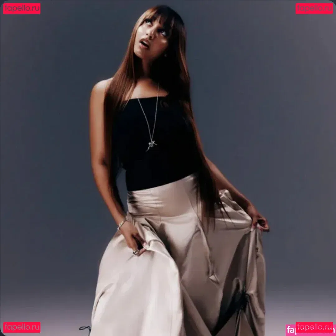 PinkPantheress Onlyfans Photo Gallery 