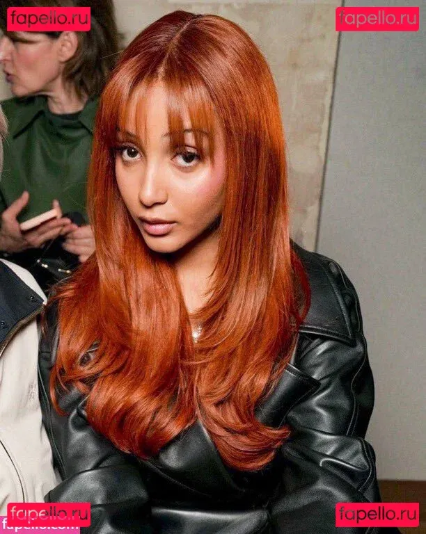 PinkPantheress Onlyfans Photo Gallery 