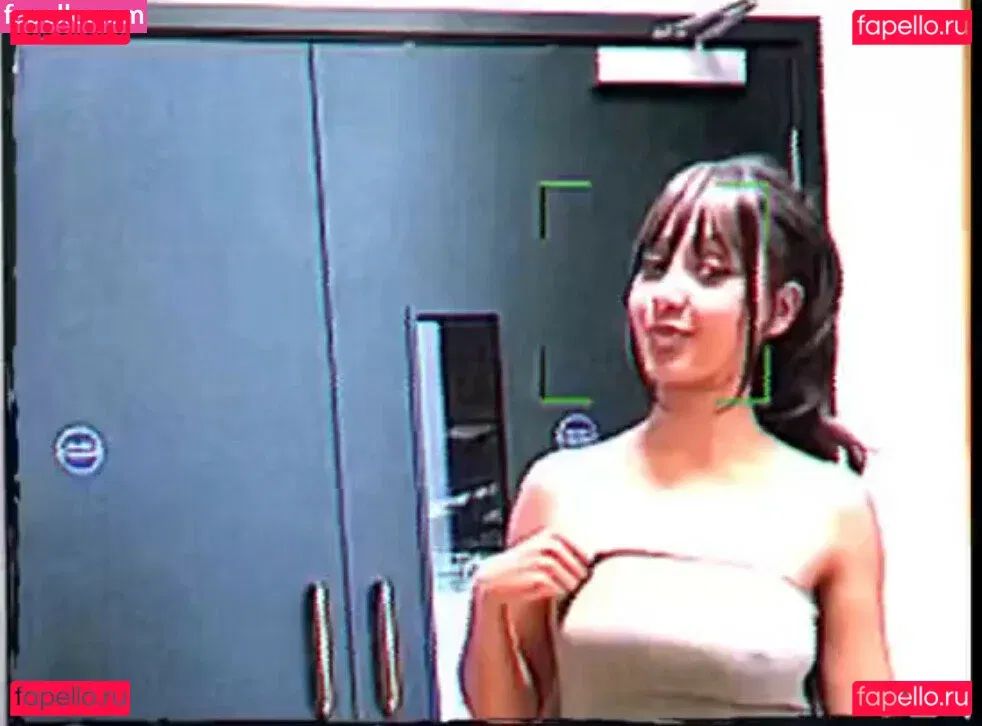 PinkPantheress Onlyfans Photo Gallery 