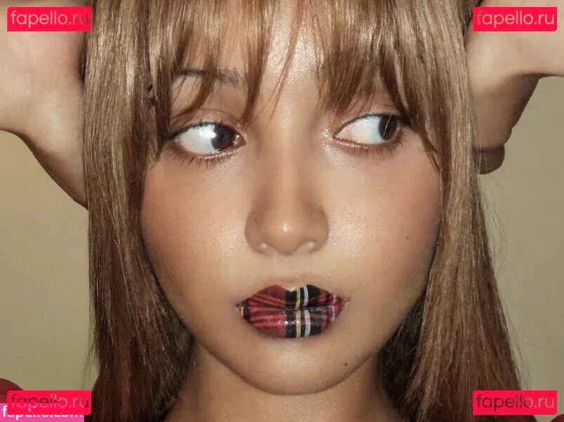 PinkPantheress Onlyfans Photo Gallery 