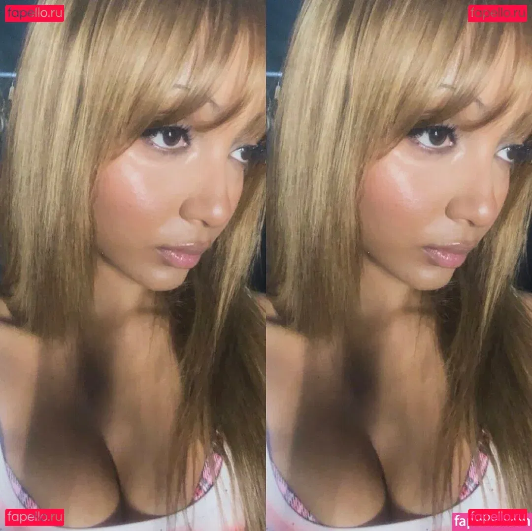 PinkPantheress Onlyfans Photo Gallery 