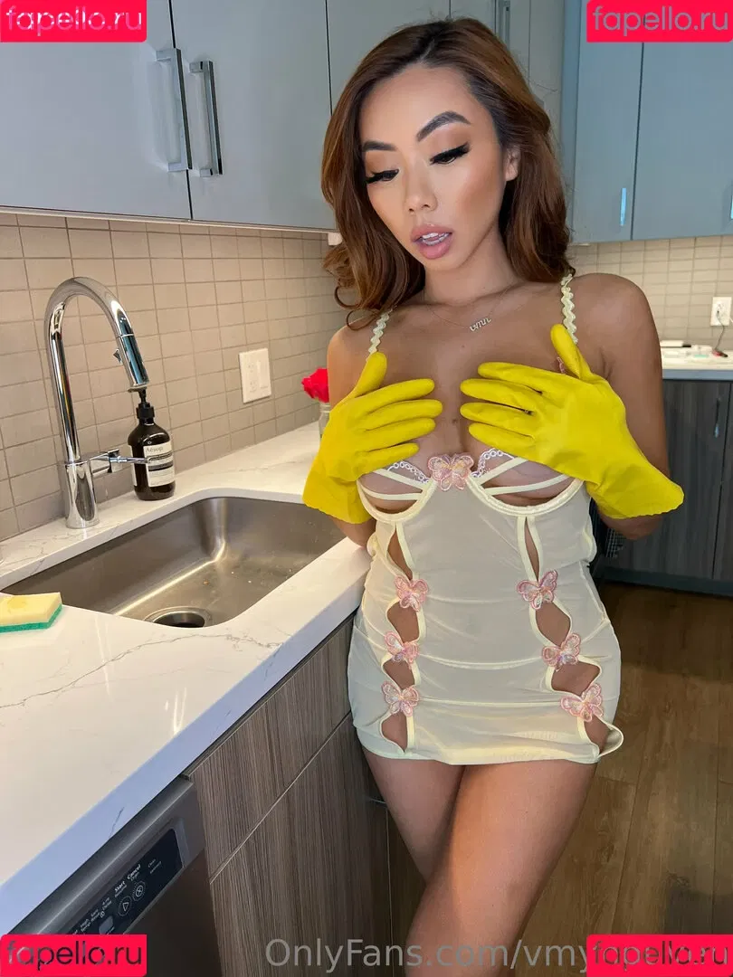 Victoria Nguyen Onlyfans Photo Gallery 
