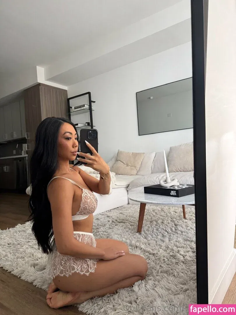 Victoria Nguyen Onlyfans Photo Gallery 