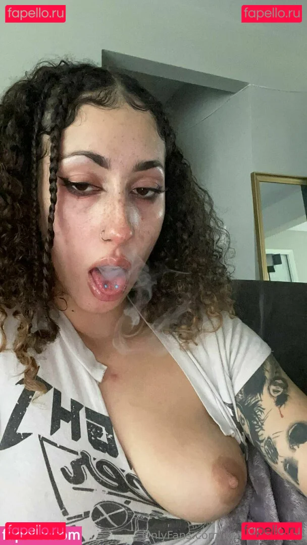 Kira Perez Onlyfans Photo Gallery 