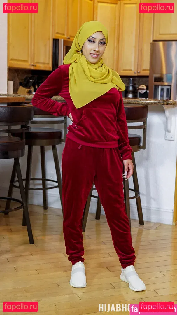 Kira Perez Onlyfans Photo Gallery 