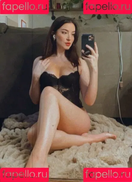 Novaleesi Onlyfans Photo Gallery 