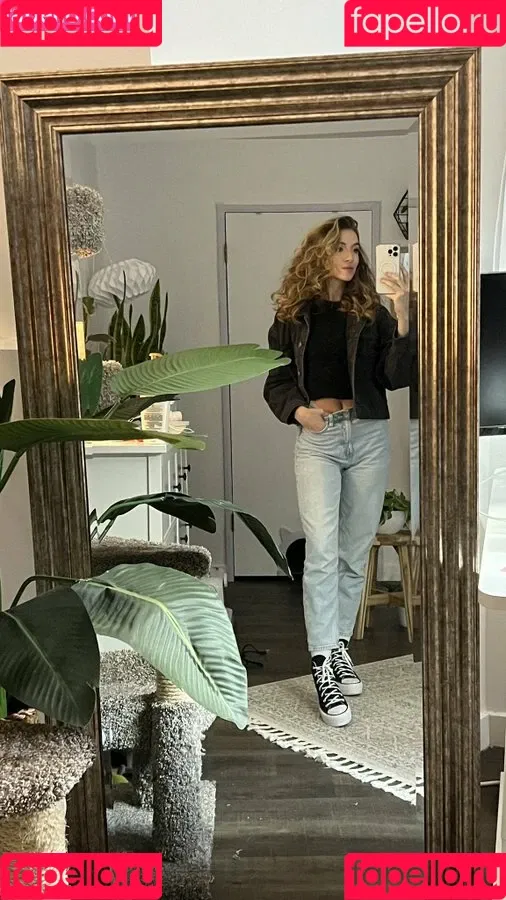 Novaleesi Onlyfans Photo Gallery 