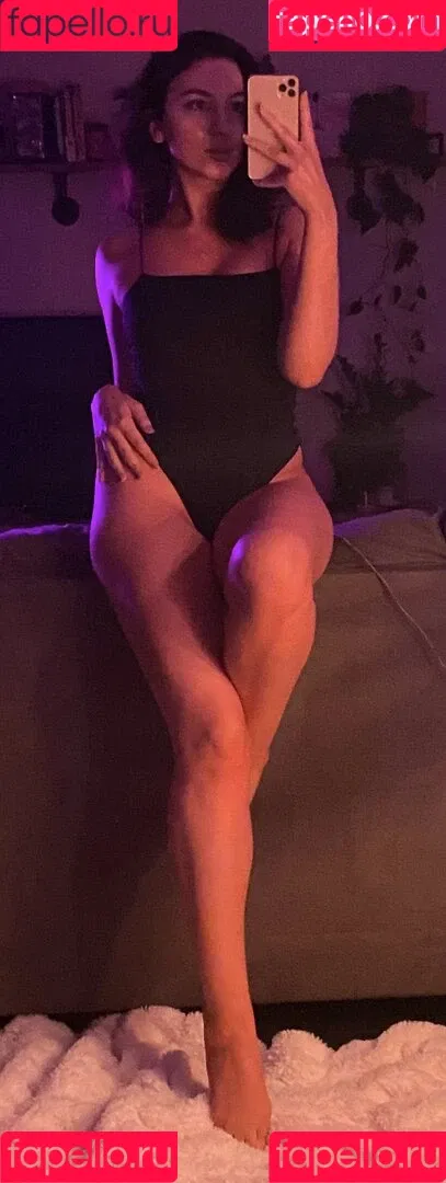 Novaleesi Onlyfans Photo Gallery 