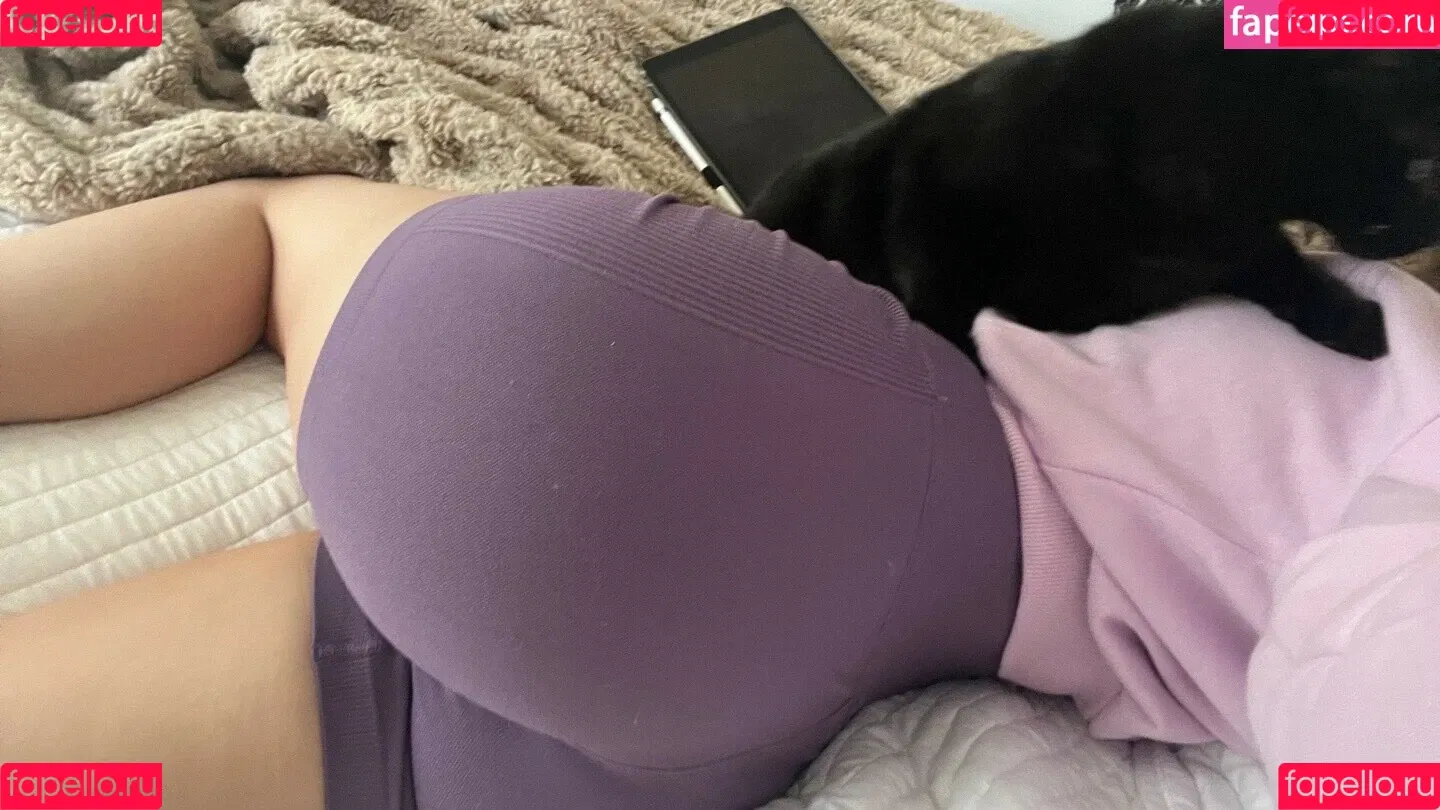 Novaleesi Onlyfans Photo Gallery 