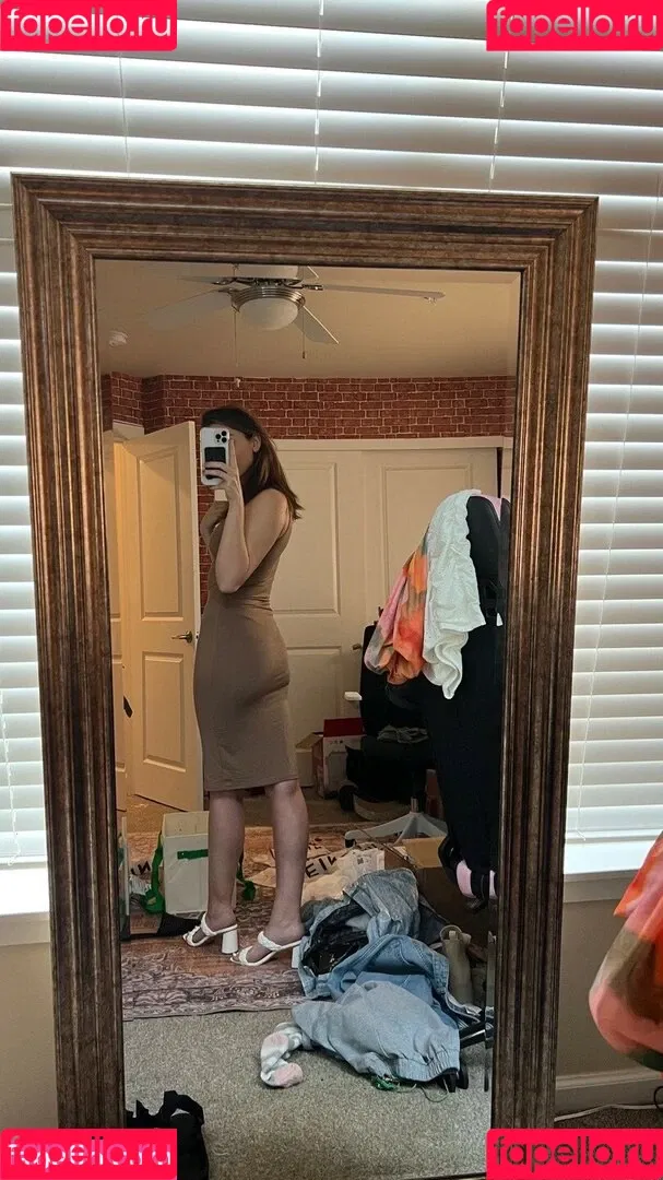 Novaleesi Onlyfans Photo Gallery 