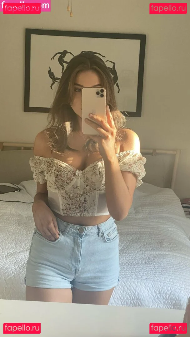 Novaleesi Onlyfans Photo Gallery 