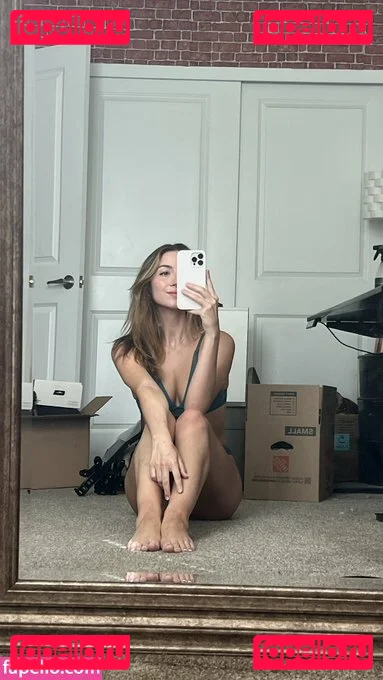 Novaleesi Onlyfans Photo Gallery 