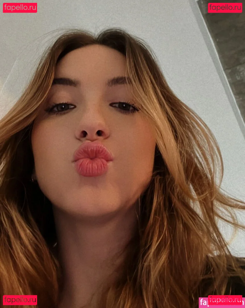 Novaleesi Onlyfans Photo Gallery 