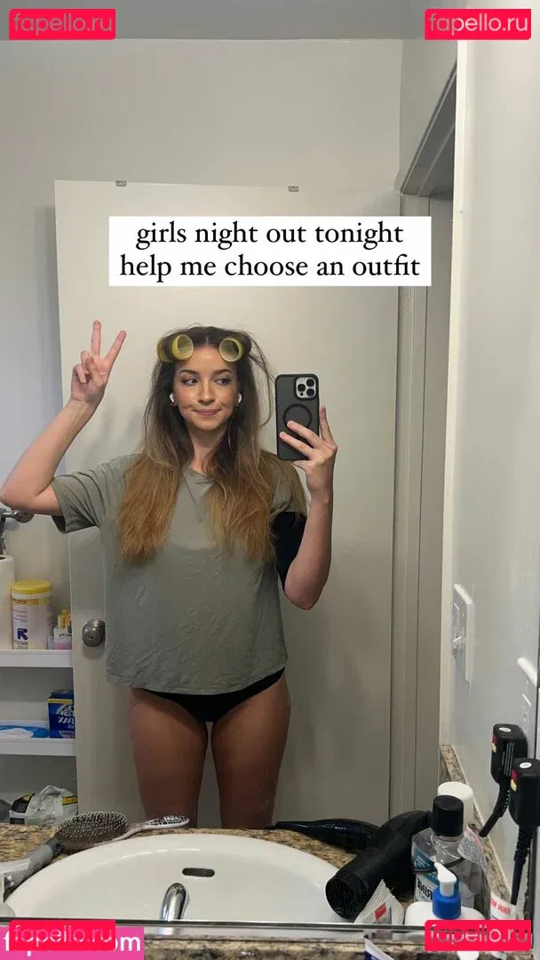 Novaleesi Onlyfans Photo Gallery 