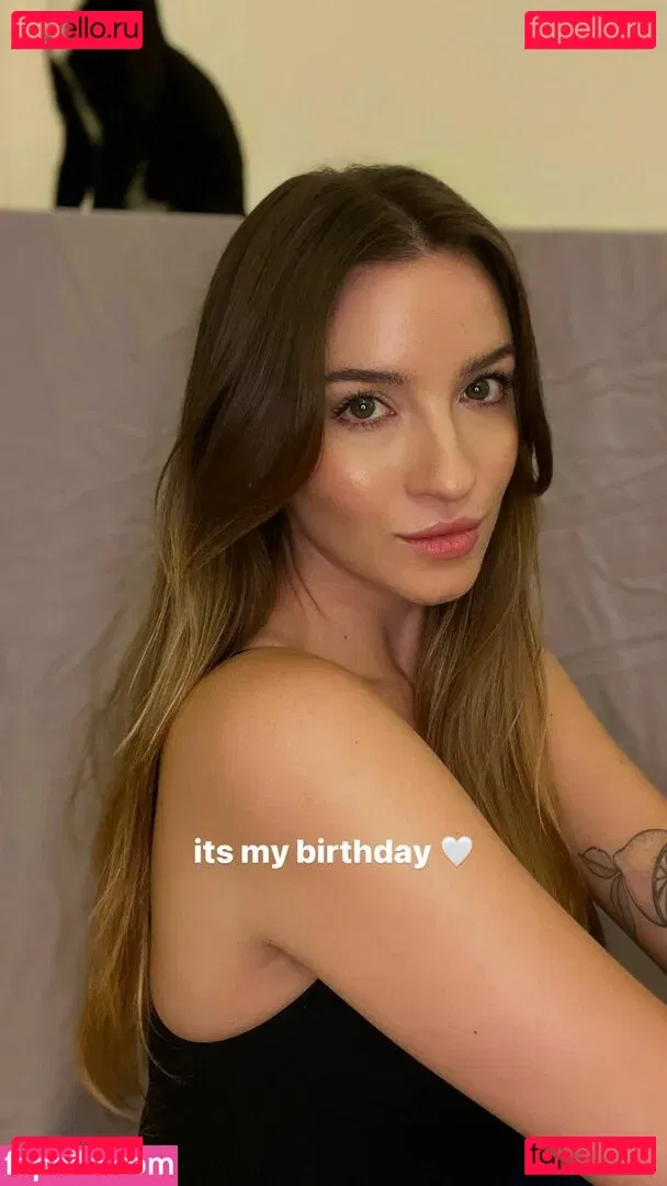 Novaleesi Onlyfans Photo Gallery 