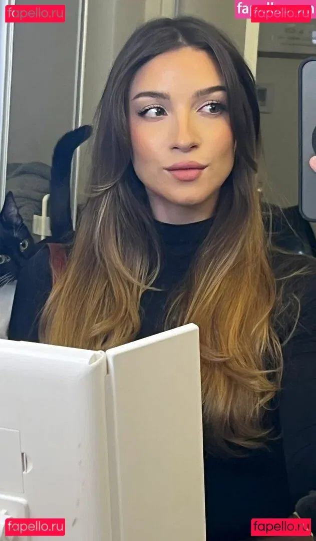 Novaleesi Onlyfans Photo Gallery 