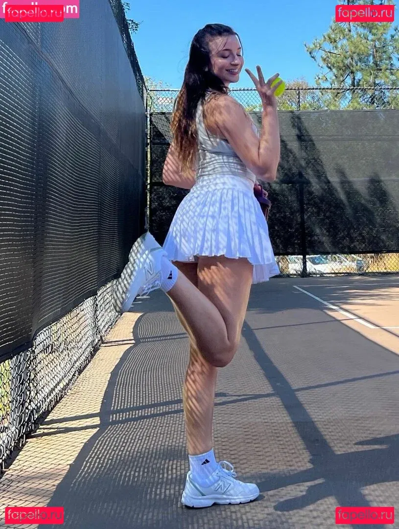 Novaleesi Onlyfans Photo Gallery 