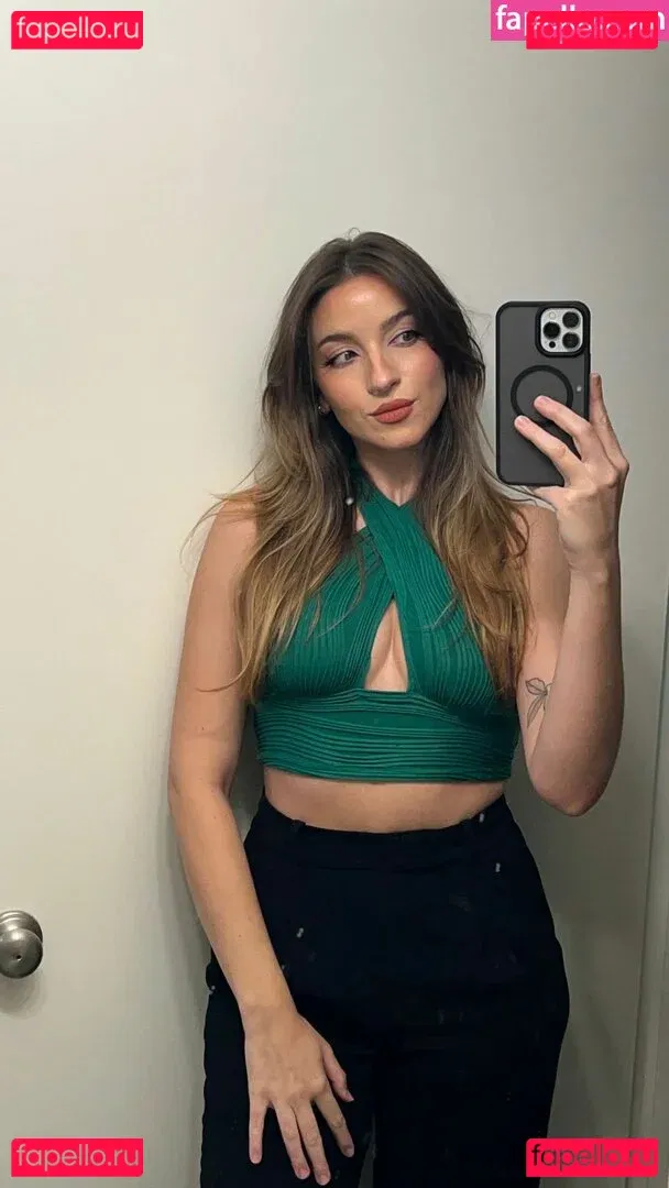 Novaleesi Onlyfans Photo Gallery 