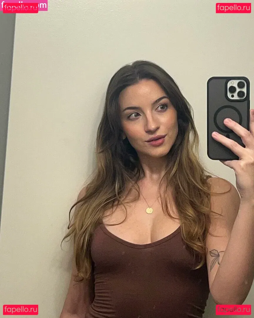 Novaleesi Onlyfans Photo Gallery 