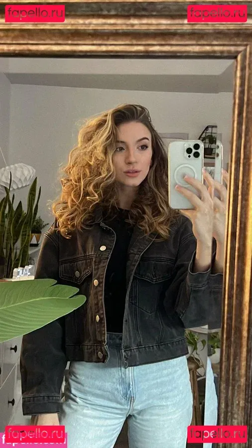 Novaleesi Onlyfans Photo Gallery 