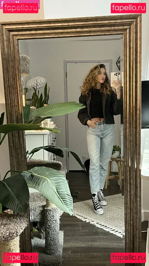 Novaleesi Onlyfans Photo Gallery 