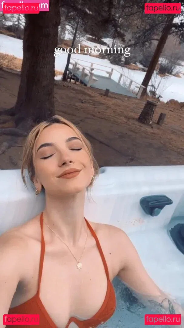 Novaleesi Onlyfans Photo Gallery 