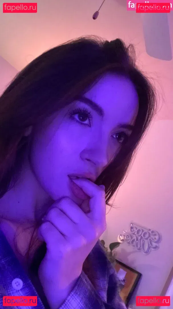 Novaleesi Onlyfans Photo Gallery 