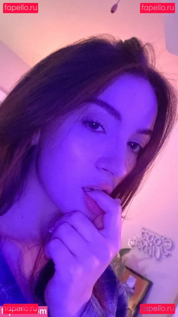 Novaleesi Onlyfans Photo Gallery 