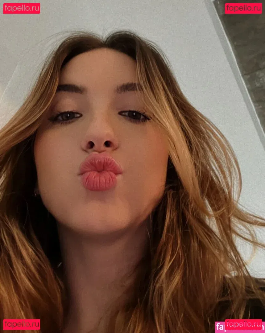 Novaleesi Onlyfans Photo Gallery 