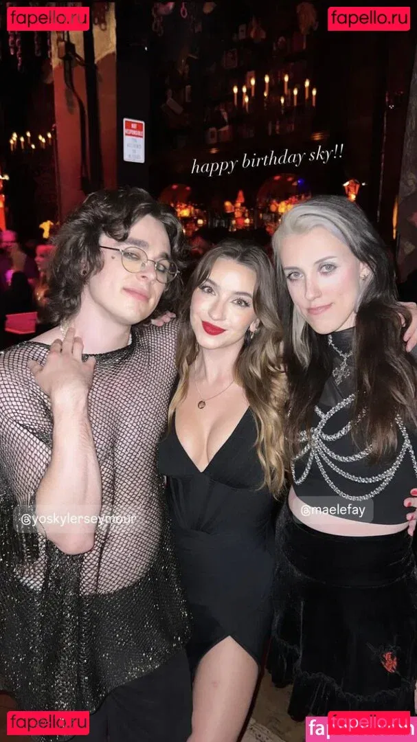 Novaleesi Onlyfans Photo Gallery 