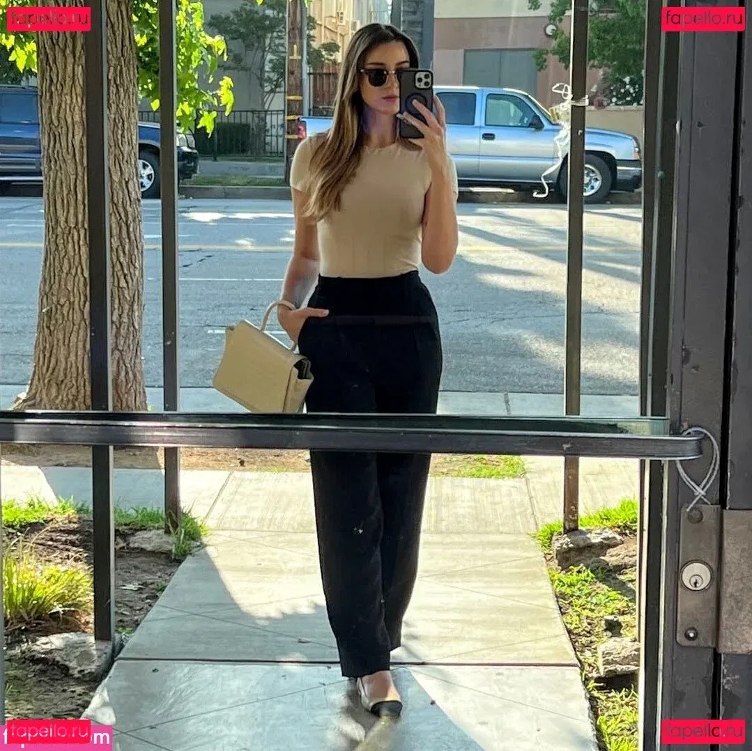 Novaleesi Onlyfans Photo Gallery 