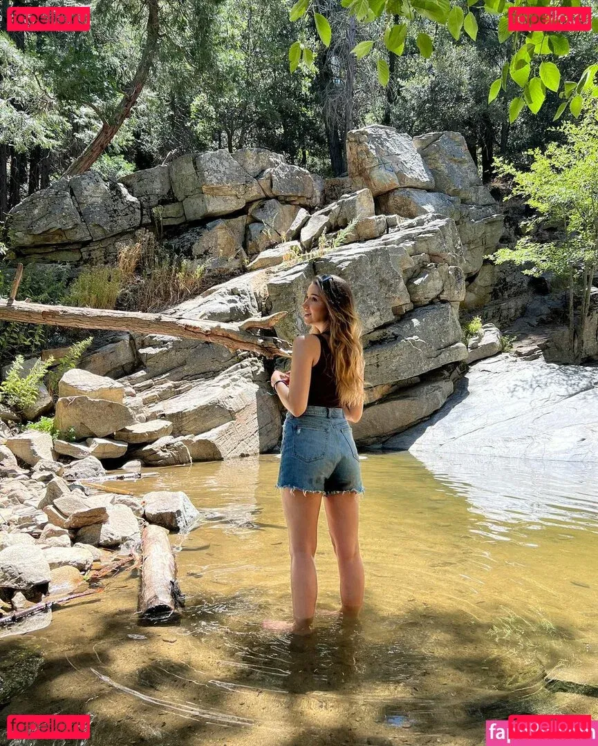 Novaleesi Onlyfans Photo Gallery 