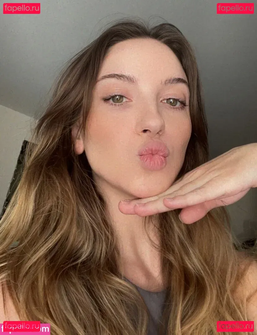 Novaleesi Onlyfans Photo Gallery 