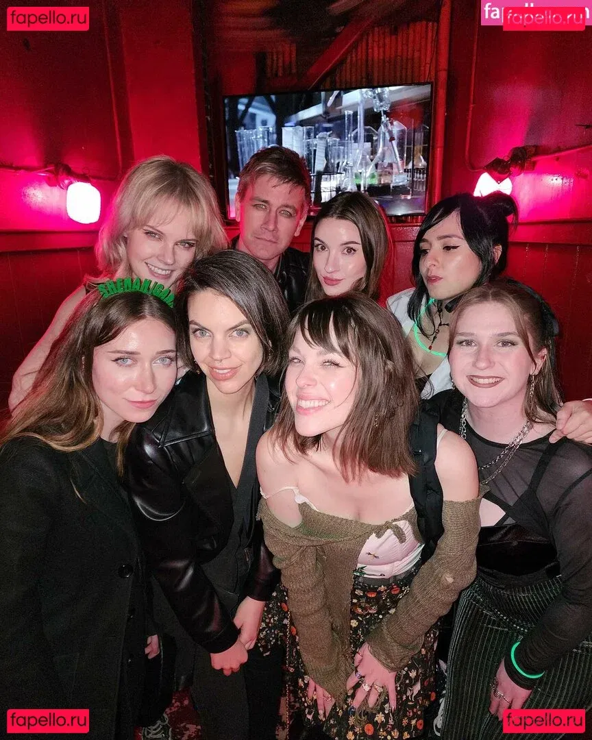 Novaleesi Onlyfans Photo Gallery 