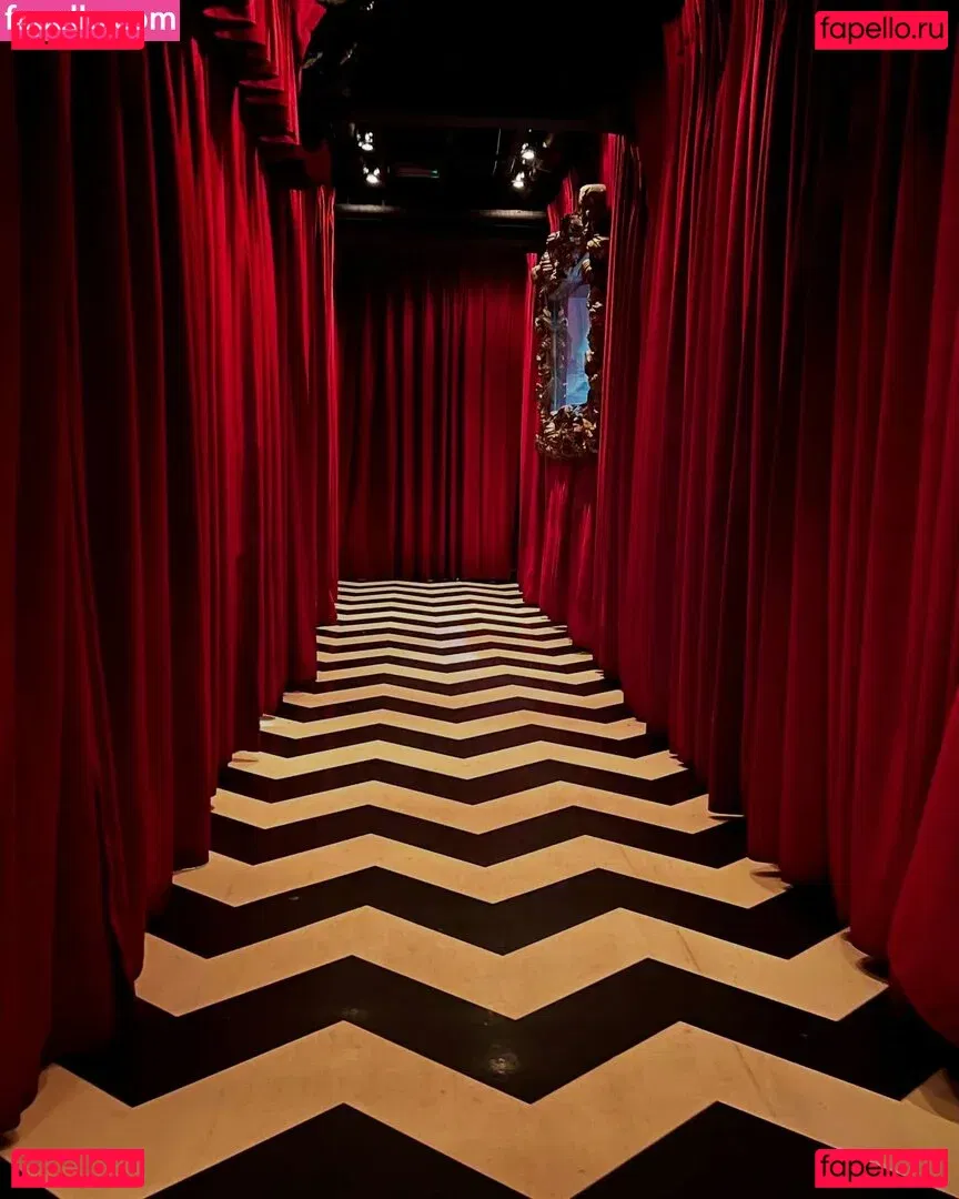 Novaleesi Onlyfans Photo Gallery 